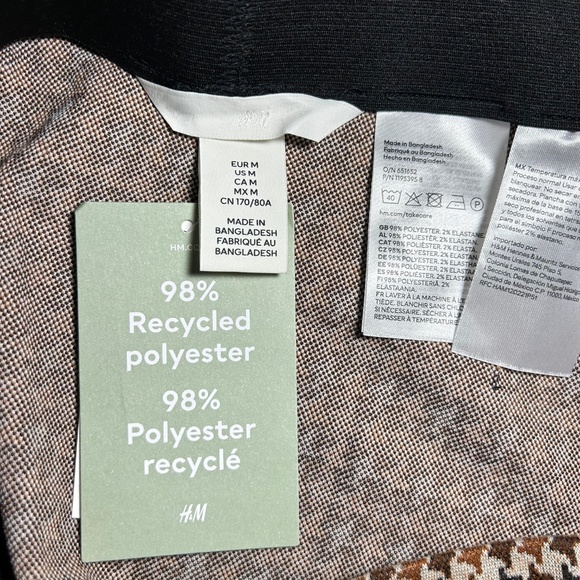 Checkered Print Mini Skirt - Size M **New With Tags** - Picture 4 of 4